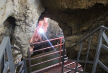 Стопића пећина