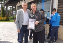 Уручење захвалнице председнику Општине