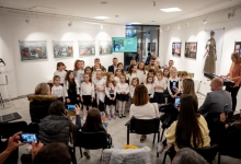 На Златибору и у Бајиној Башти одржане промоције књиге "Златиборе питај Тару"