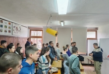 „На матуру без аутомобила“ – едукација младих у Чајетини о безбедности у саобраћају