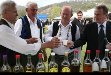 Шљивовачки сајам домаће ракије
