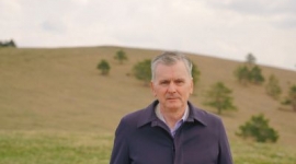 Градимо еколошки аеродром који ће директно и индиректно створити и до 5.000 нових радних места. Аеродром је стратешка одлука која одређује развој Златибора за наредних 50 година.