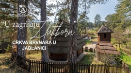 Нова епизода емисије „У загрљају Златибора“ – Црква брвнара у златиборском селу Јабланица