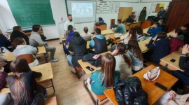 „На матуру без аутомобила“ – едукација младих у Чајетини о безбедности у саобраћају