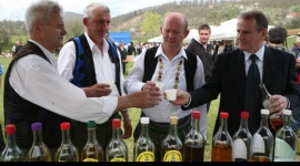 Шљивовачки сајам домаће ракије