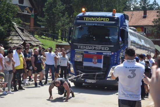 Strongmeni2