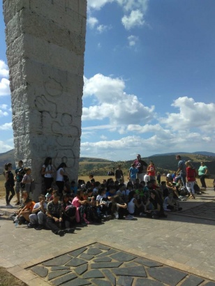 Spomenik
